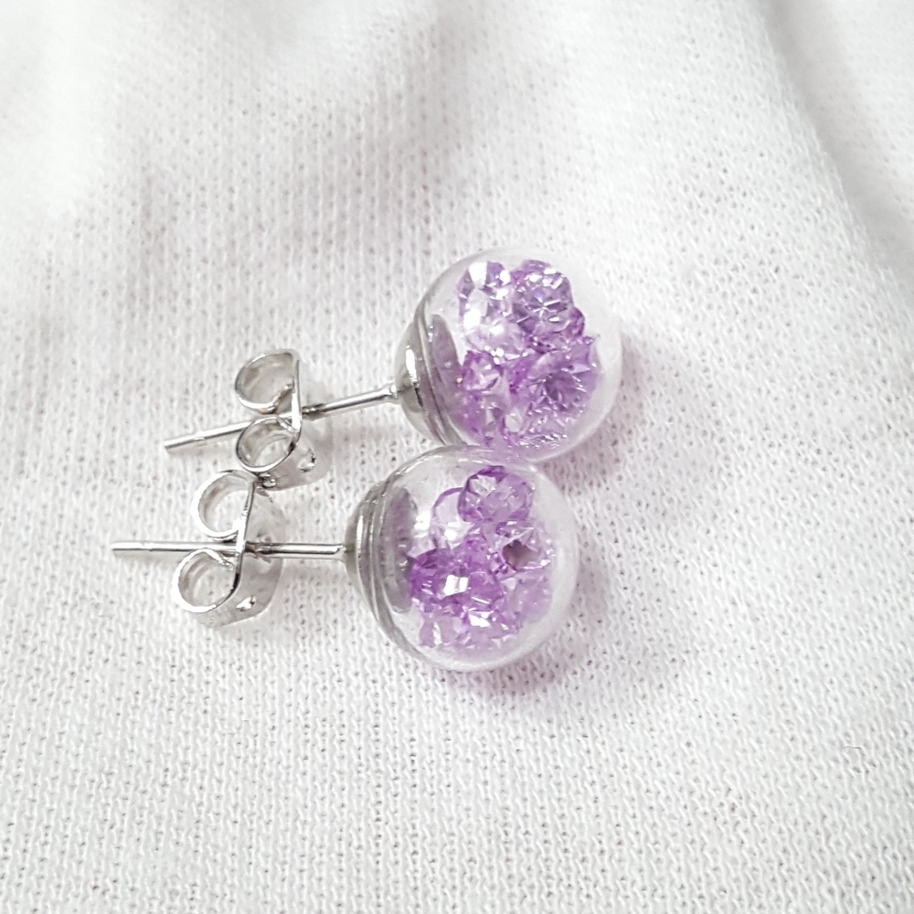 Crystal Earrings NEW! Free cute boxe and ribbon.